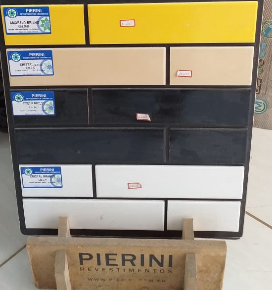 Diversos modelos de pisos e revestimentos, venha até o nosso show room conferir.